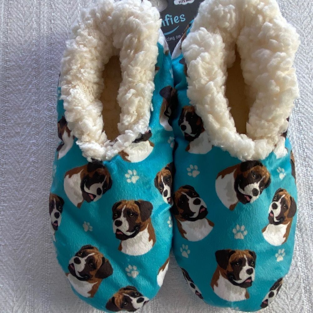 COMFIES Boxers Super Soft Slippers One Size Fits Most.